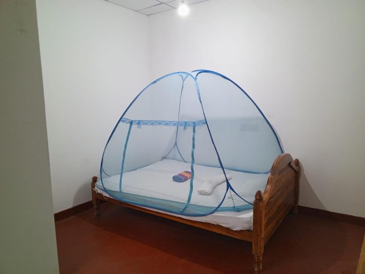 波隆纳鲁沃 Deer Garden Guest酒店 外观 照片